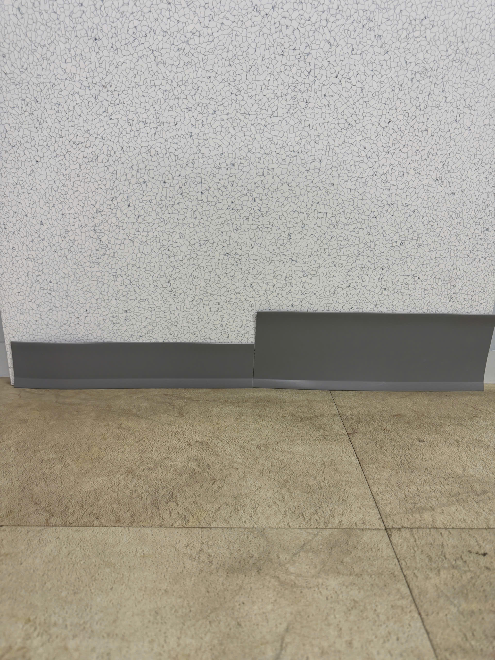 Len Tường Nhựa PVC Skirting